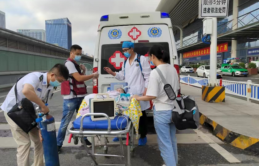 陆丰市救护车出租公司